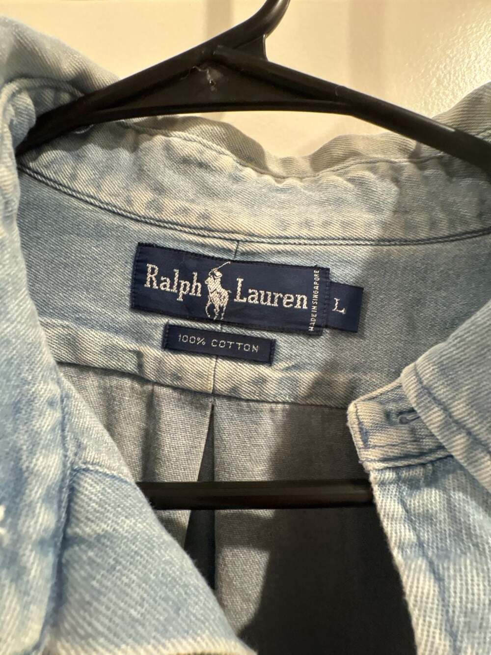 Ralph Lauren Denim Shirt Size L Light Wash Crest Pocket - Picture 2 of 5